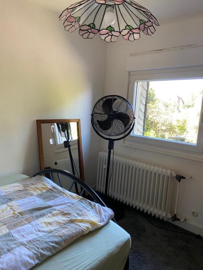 Privates Appartment Ferienwohnung Im Einfamilienhaus Düsseldorf Exterior foto
